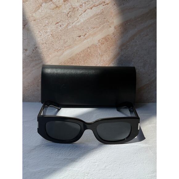 NEW Saint Laurent SL697 Unisex Sunglasses in Black main image 7